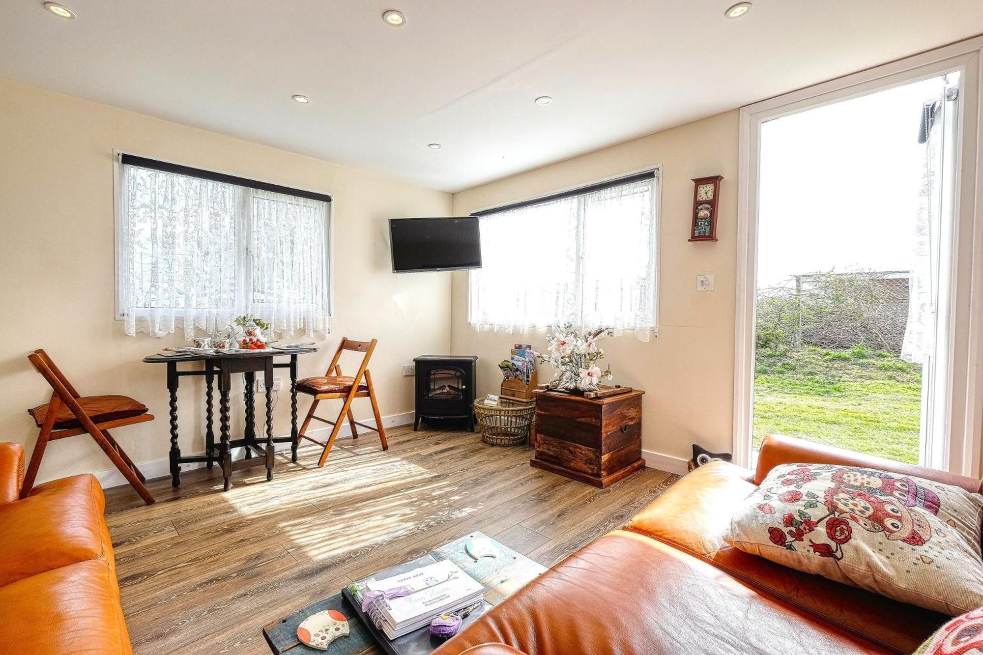 Two Hoots Chalet Mundesley Εξωτερικό φωτογραφία