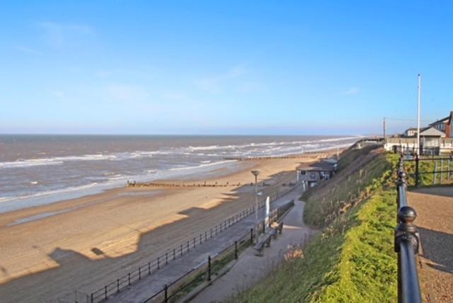 Two Hoots Chalet Mundesley Εξωτερικό φωτογραφία