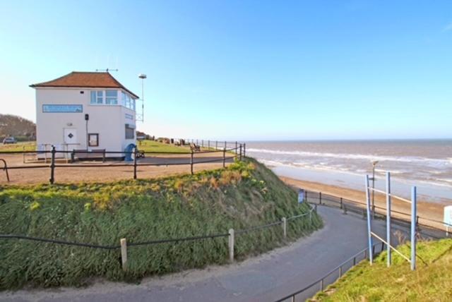 Two Hoots Chalet Mundesley Εξωτερικό φωτογραφία